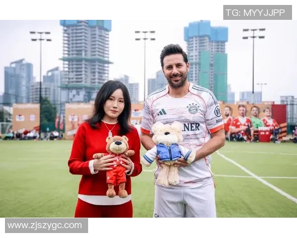 姓提的足球明星们在绿茵场上的辉煌成就与传奇故事揭秘